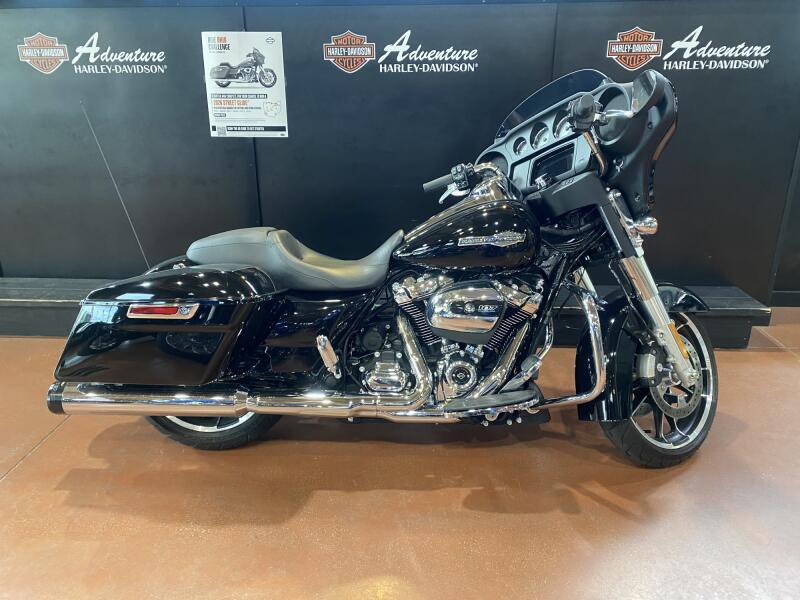 2023 Harley-Davidson® Street Glide® BLACK