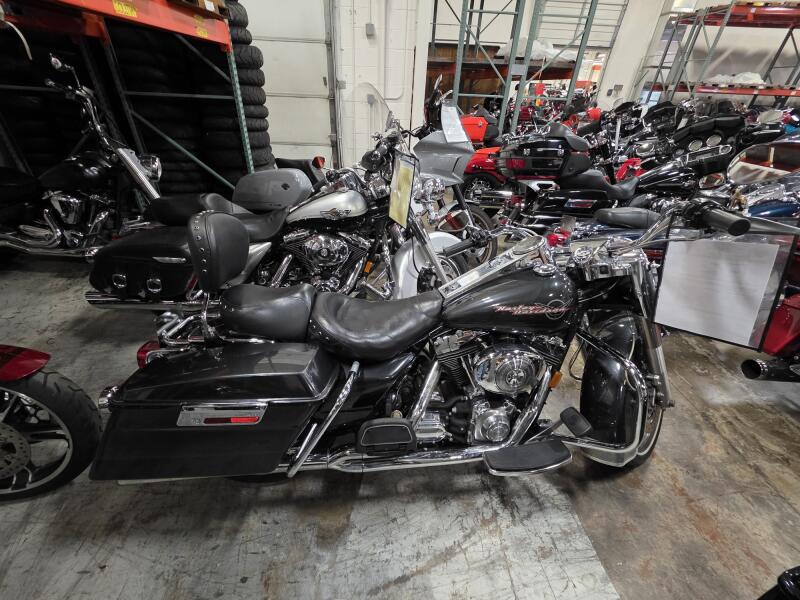 2006 Harley-Davidson® Road King® FLHRI
