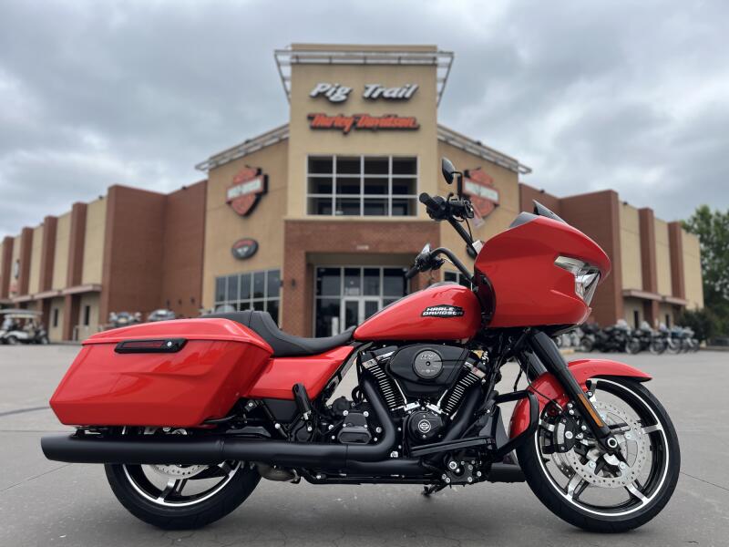 2026 Harley-Davidson® Road Glide® Blood Orange