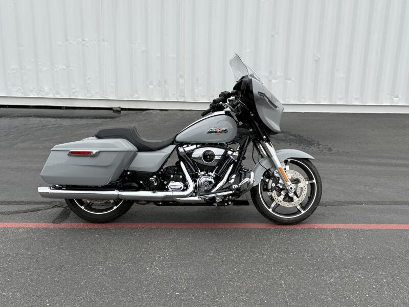 FLHX 2024 Street Glide®