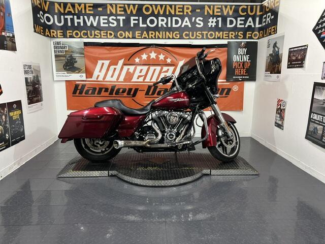 FLHXS 2017 Street Glide® Special