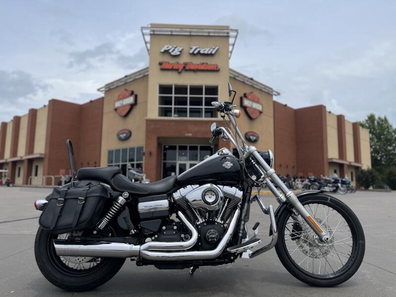 2015 Harley-Davidson® FXDWG Wide Glide® Vivid Black 321857