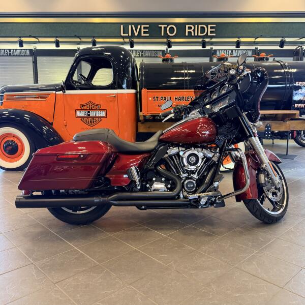 2017 Harley-Davidson Street Glide Special FLHXS