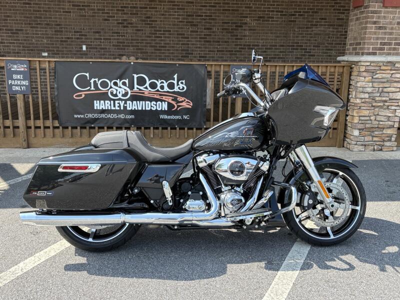 2026 Libert Edition Road Glide Midnight Ember