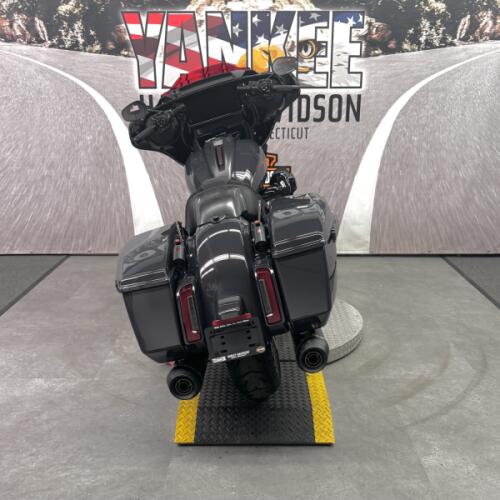 2026 FLHXSTSE CVO Street Glide ST thumb 2