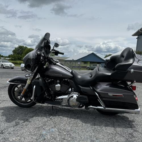 2014 Harley-Davidson® Ultra Limited Charcoal Pearl & Vivid Black thumb 2