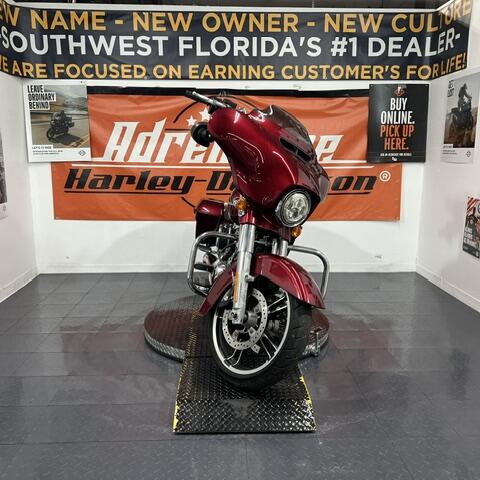 FLHXS 2017 Street Glide® Special thumb 2