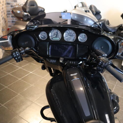 2022 Street Glide® ST (FLHXST) thumb 1