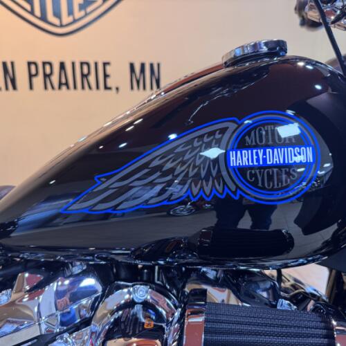 2026 Harley-Davidson® Low Rider® ST Vivid Black Black Trim thumb 3