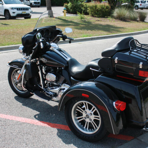 2013 Harley-Davidson® FLHTCUTG Tri Glide™ Ultra Classic® thumb 0
