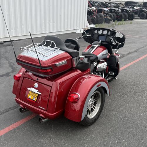 FLHTCUTG 2019 Tri Glide® Ultra thumb 3