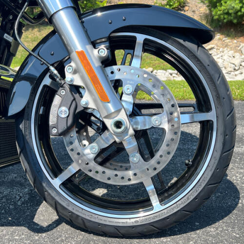 FLTRX 2026 Road Glide® thumb 2