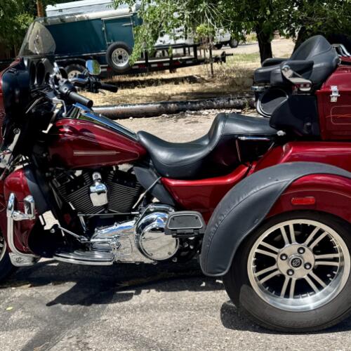 FLHTCUTG 2010 Tri Glide® Ultra Classic® thumb 1