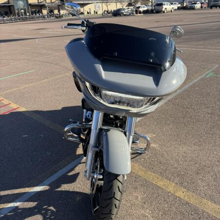 2026 Harley-Davidson® Road Glide® thumb 2