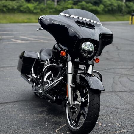2014 Harley-Davidson® Street Glide® Special Vivid Black thumb 0
