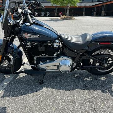 2019 Harley-Davidson® Softail Slim® Billiard Blue thumb 1