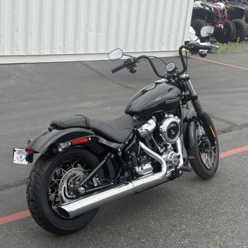 FXBB 2026 Street Bob® thumb 1