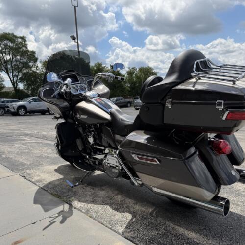FLTRK 2023 Road Glide® Limited thumb 1