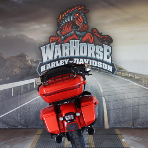 2026 Harley-Davidson® CVO Street Glide Limited Citrus Heat CVO Tri-Tone thumb 2