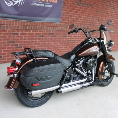 2019 Harley-Davidson® Heritage Classic Rawhide thumb 2