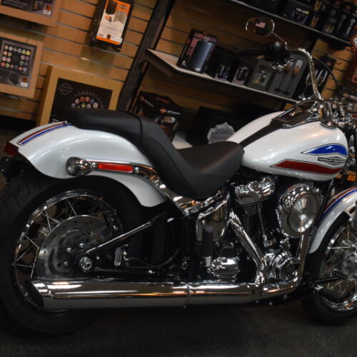 FXD 2026 Super Glide® thumb 2