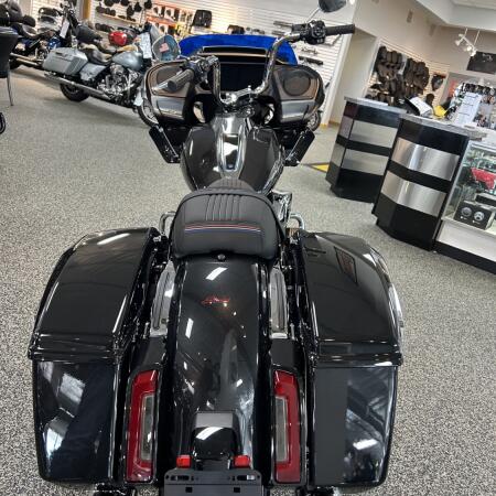 2026 Harley-Davidson® FLTRX Road Glide™ Enthusiast thumb 1