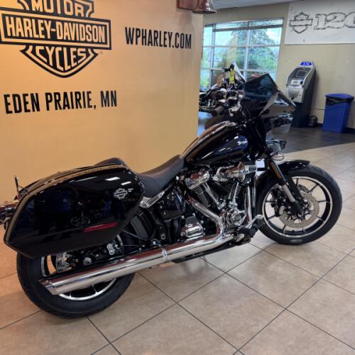 2026 Harley-Davidson® Low Rider® ST Vivid Black Black Trim thumb 1
