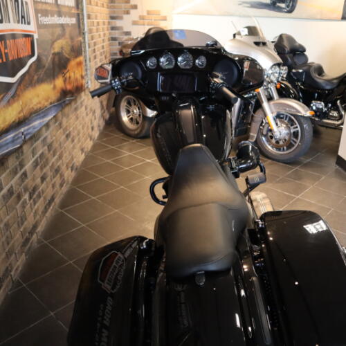 2022 Street Glide® ST (FLHXST) thumb 2