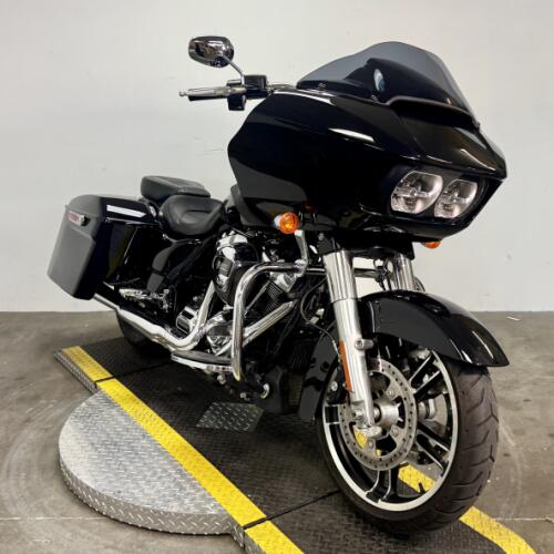 FLTRXS 2017 Road Glide® Special thumb 1