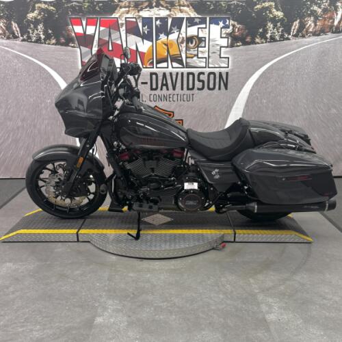 2026 FLHXSTSE CVO Street Glide ST thumb 0