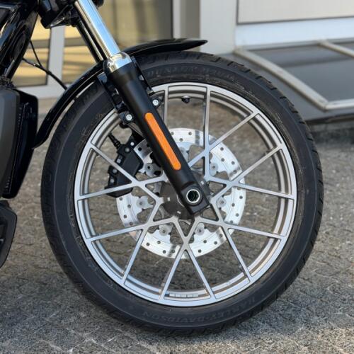 2026 Harley-Davidson® Nightster Special® Dark Billiard Gray Black Trim thumb 3