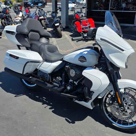 FLHXL 2026 Street Glide Limited thumb 3