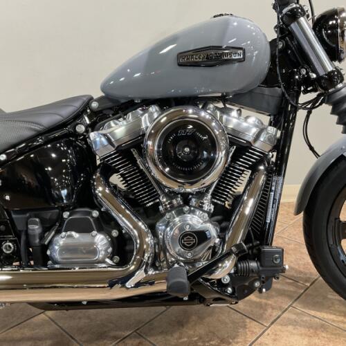 2026 Harley-Davidson® FXBB Street Bob® Dark Billiard Gray thumb 3