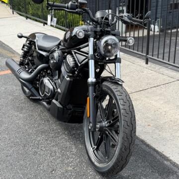 2026 Nightster® RH975  thumb 2