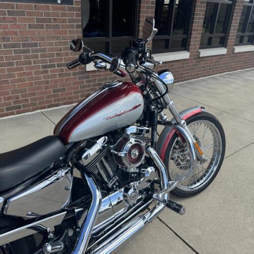 2004 Harley-Davidson 1200 Custom Sportster XL1200C thumb 0