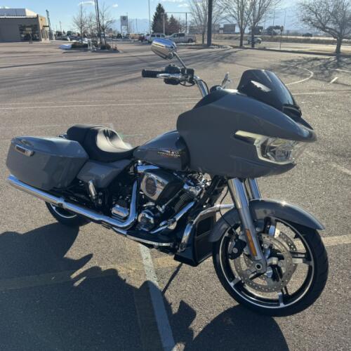 2026 Harley-Davidson® Road Glide® thumb 3