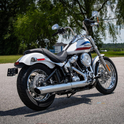 2026 Harley-Davidson Super Glide FXD thumb 2