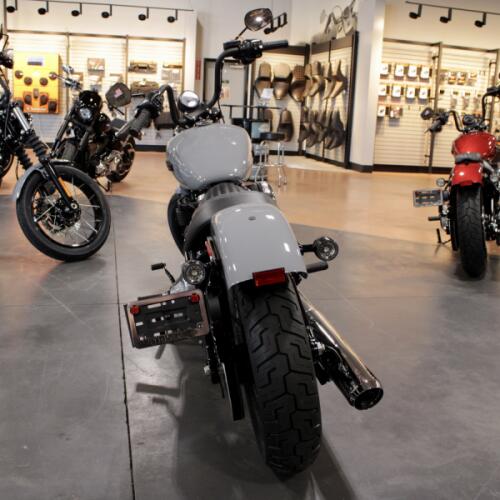 2026 Harley-Davidson Street Bob Cruiser FXBB thumb 1