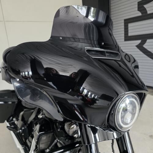 2018 Harley-Davidson® Street Glide® Special Vivid Black with Tour Pak! thumb 2