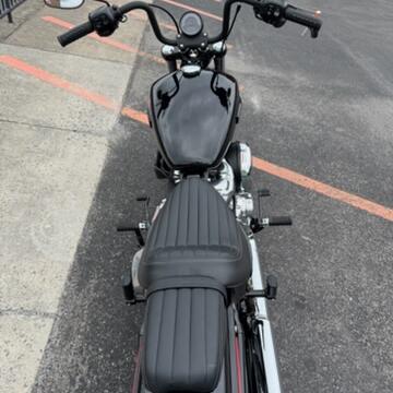 2026 Harley-Davidson® Street Bob® FXBB thumb 1