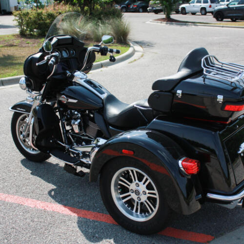 2023 Harley-Davidson® FLHTCUTG Tri Glide® Ultra thumb 0