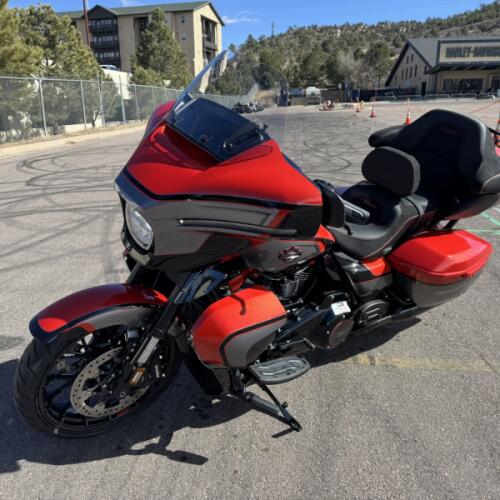 2026 Harley-Davidson® CVO Street Glide Limited thumb 1