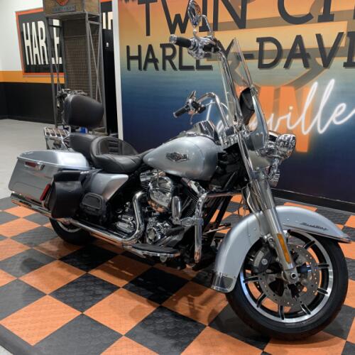 2014 Harley-Davidson Road King FLHR thumb 2