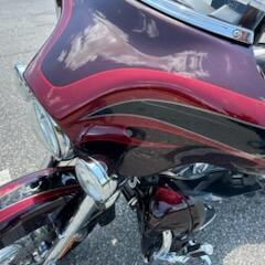 2013 Harley-Davidson® CVO™ Ultra Classic® Electra Glide® MAROON/B DIAMND W/ PINSTRIP thumb 1