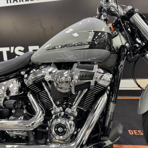 2024 Harley-Davidson® Breakout® 117 Billiard Gray thumb 1
