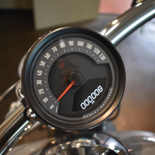 2026 Harley-Davidson® Breakout® Dark Billiard Gray Chrome Trim thumb 1