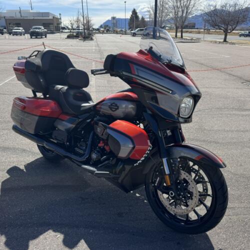 2026 Harley-Davidson® CVO Street Glide Limited thumb 3