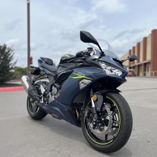 2022 Kawasaki Ninja® ZX™-6R ZX636GLF ABS Metallic Matte Graphenesteel Diablo Black 012394 thumb 3