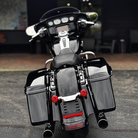 2014 Harley-Davidson® Street Glide® Special Vivid Black thumb 1