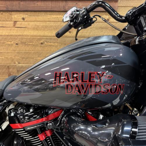 2026 Harley-Davidson® CVO Road Glide ST Inferno Gray FLTRXSTSE thumb 3